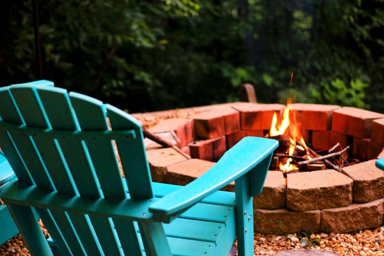 Cozy Cabin Retreat - Hot Tub, Fireplace & Fire Pit Blue Ridge Esterno foto